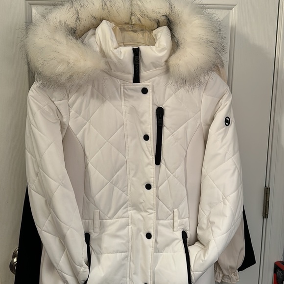 Good condition MK Michael Kors zippered and snapped hooded parka - Picture 5 of 16